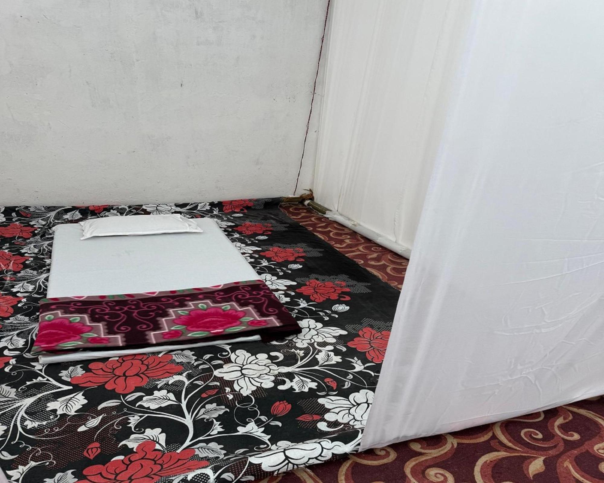 Arail Tent City Kumbh Cottage Mahakumbh -Near Arail Ghat And Naini Station Αλλαχαμπάντ Εξωτερικό φωτογραφία